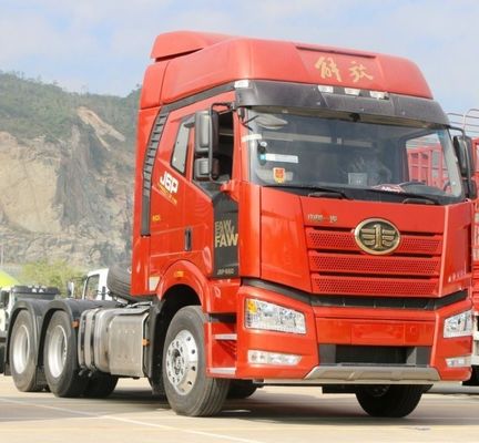 南アフリカで使用された高負荷容量シノトルク HOWO 450HP 6X4 トレーラーヘッド トラクタートラック