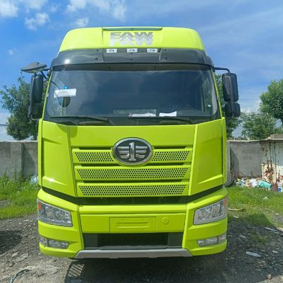 強力なFAW Jiefang J6p420HP ディーゼル 6X4 トラクタートラック