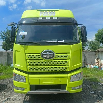 6×4駆動車 FAW Jiefang J6p420HP 優れた牽引能力を持つディーゼル重用トラック