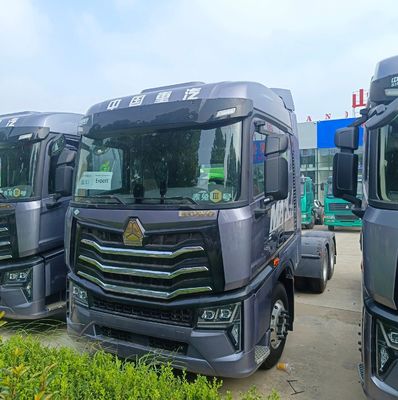 国産重型トラック HOWO 6X4 LNG自動トランスミッション多目的トラック