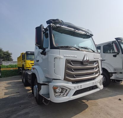 炭素鋼材 HOWO 耐久性 トラクター 中古トラック 6500.000kg パッケージ 総重量