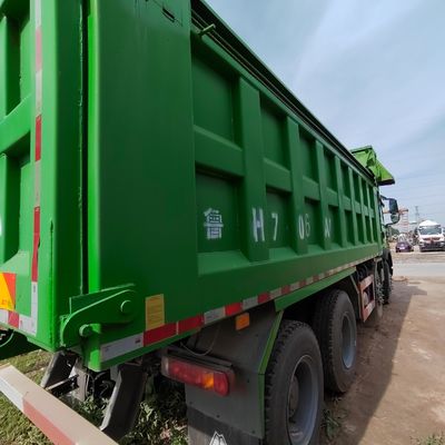 6X4 シノトラック ダンプトラック シャーシ 重荷 炭素鋼 貨物箱 エンジン容量 4-6L
