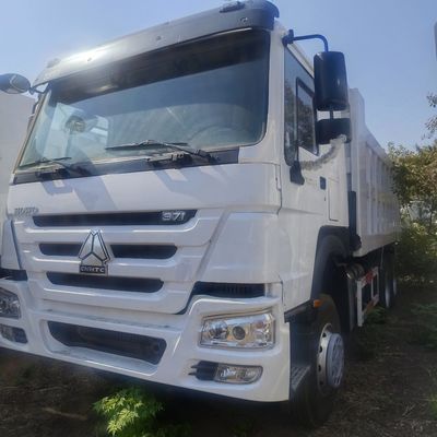 マニュアルトランスミッション 371馬力 6X4ダンプトラック Cnhtc Haowo とディーゼルエンジン