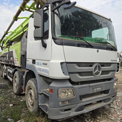 手動トランスミッション シノトラック・シャシ 改装された部品とタイヤを装備