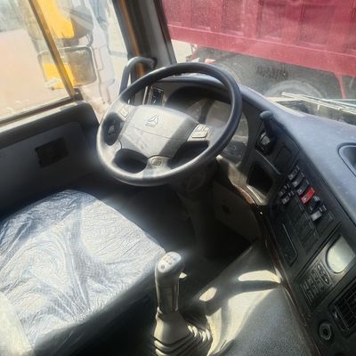 21-30t 負荷容量 重用HOWO ダンプトラック タイヤと電気システム