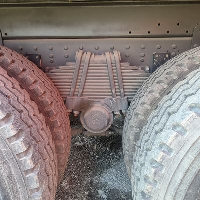 ISO認証タイヤと水力ステアリングを備えたディーゼルシノトルク6X4ダンプトラック