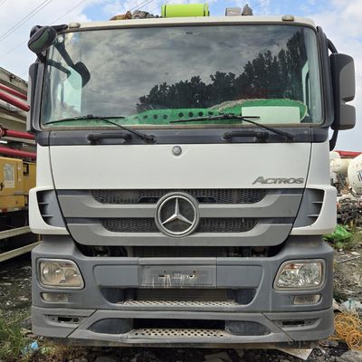 21-30t シノトラック・シャシー 補助方向車とタイヤ