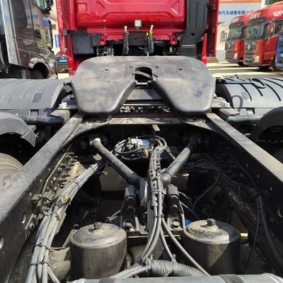中央アジア Shacman X5000 6X4 550HP トラクターヘッド トラック Gcc と 6.8x2.5x3.8m サイズ