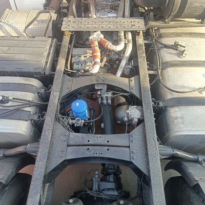 高馬力を牽引するヘイドロリックステアリング Shacman X3000 重荷トラクタートレーラー