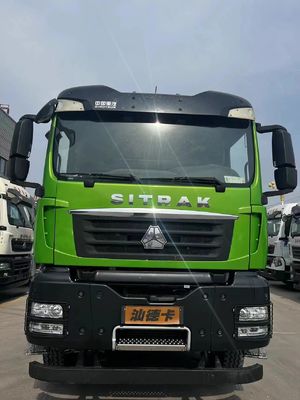 乗用 440馬力 8X4 ダンプトラック 7.2 メートル 貨物容量 エアコン キャビン