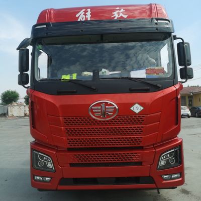 炭素鋼貨物箱 FAW Jh6 LNG 重荷 530HP トラクター トラック 空気懸垂座席