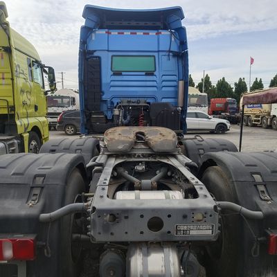 8×4 Zz4257n3247e1h 480HP CNG 半トレーラー トラック 1000L 燃料タンク ≤5 シート