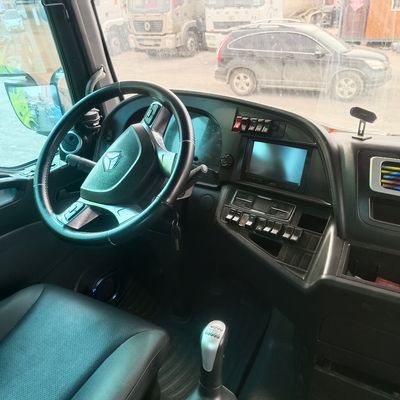 8×4 Zz4257n3247e1h 480HP CNG 半トレーラー トラック 1000L 燃料タンク ≤5 シート