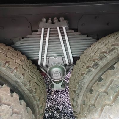 シノトラック HOWO 8X4 6X4 371HP 30t 40t 50t 貨物用タンプトラック