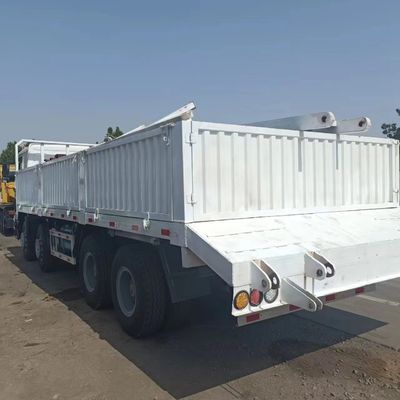 耐久型HOWO 371 建設用ダンプトラック 6.8x2.5x3.8m 30日間の返金保証