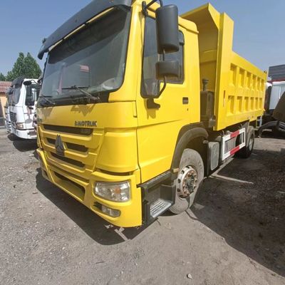 シノトラク 6x4 ダンプトラック HOWO 336 重荷車体と251-350馬力