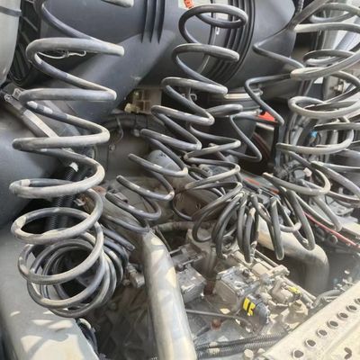 480HP CNG トラクター トラック 空気懸垂座席 エンジン容量 &gt;8L 400L 燃料タンク
