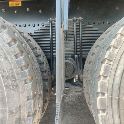 タイヤ 480 HP 重荷ダンプトラック 8X4 返品の返金のために8.2mを使用 30 日払い戻しポリシー