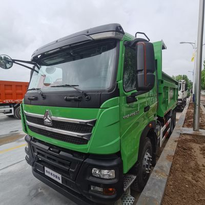 シノトルク・シャシ・シャックマンとエアコンのキャビンを搭載した動力補助ゴミ車