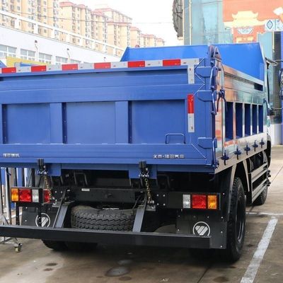 エンジン容量 4-6L 160馬力 シノトラック・シャシー コンゴ向け 改装された鉱山トラック