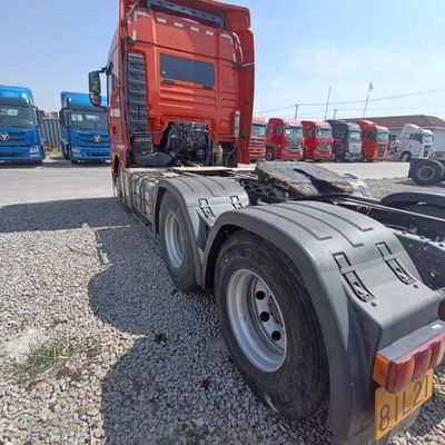 カーボン鋼貨物箱 手動トランスミッションのための 480HP G7 HOWO トラックの主要な特徴