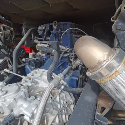 動力補助水力ステアリングシステムと 4-6L エンジン容量を持つダンプ・シャシー