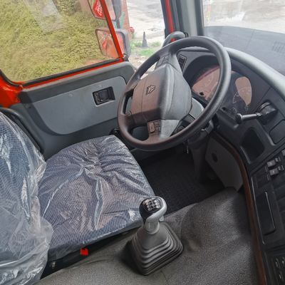 12100.000kg シノトルク・シャシーと28V~1500KWのオルターネータを搭載した中古重量トラック