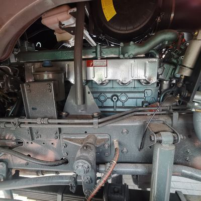 12100.000kg シノトルク・シャシーと28V~1500KWのオルターネータを搭載した中古重量トラック