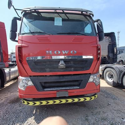 レッド HOWO T7h 440 トラックモデル 牽引半トレーラー内での重荷輸送