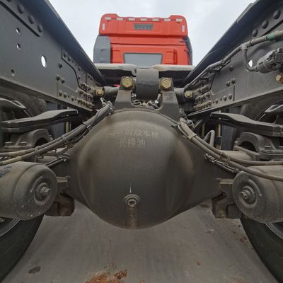 パワー 520HP シノトラック トラクター トラック 6X4 チッパー トレーラー コンボ