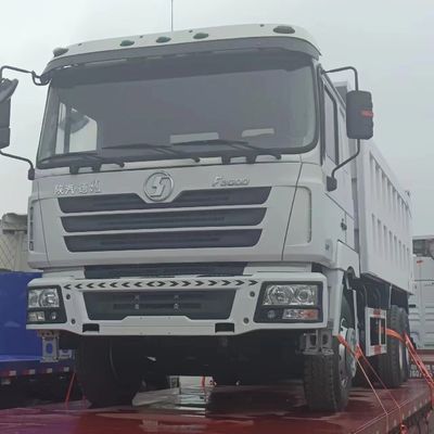 中古 シノトラック シャーシ シャックマン F3000 6X4 ユーロ3 排放基準の40トンのターパートラック