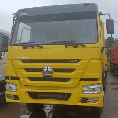 中古 シノトルク HOWO 6X4 50t 容量の重用鉱山設備トラック