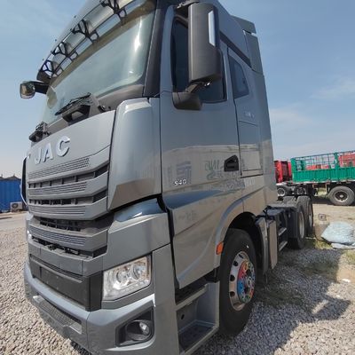 JAC 540 重型トラック 560HP 6X4 トラクター 座席と水力制御