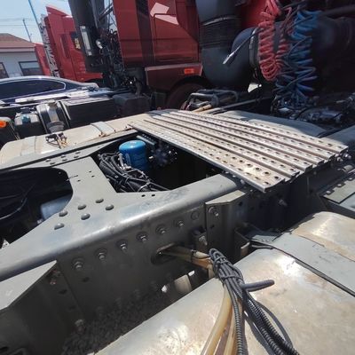 30t 負荷容量 マニュアルトランスミッション タイプ 重荷 シノトラック シャーシ ターパートラック