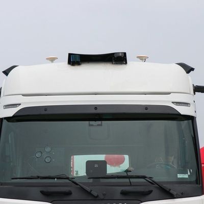 手動トランスミッション 座席と燃料タンクを備えた重用ダンプトラック