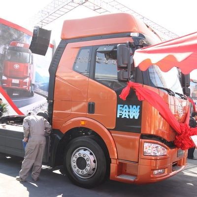 FAW Jh6p ユーロ3 6X4 ディーゼル トラクター 460HP マニュアルギア 100000km 走行距離のカスタマイズ
