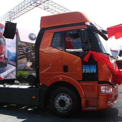 FAW Jh6p ユーロ3 6X4 ディーゼル トラクター 460HP マニュアルギア 100000km 走行距離のカスタマイズ