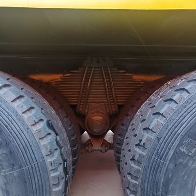 シノトラック 重荷トラック トラック6×4 工業用輸送車 11m*2.55m*3.45m