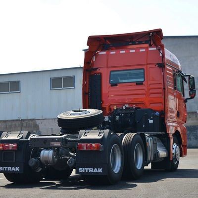 ZZ4257N3247E1H チューブレスタイヤデザイン シノトラック 1000Lの燃料タンク付き重用トラクター