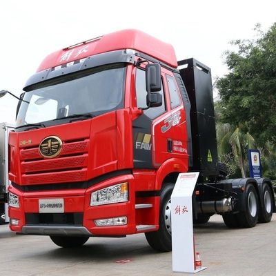 FAW Jiefang J6p 重貨車 6X4 12 マニュアルギアを持つ純粋電気交換トラクター