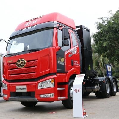 7.36m*2.55m*4m サイズ FAW Jiefang J6p 6X4 純電気交換トラクター 460HP ユーロ3