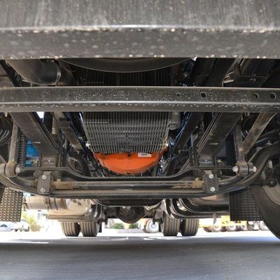 ホワイト フォトン アウマン スプリーム エディション 470HP オートマティック ヘビー デューティ 牽引 半トレーラー トラック