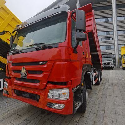 シノトラック 液圧ステアリングと30tの負荷容量を持つ重荷輸送トラック