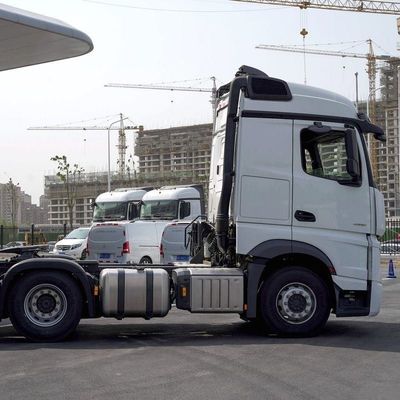 メルセデス アクトロス 重型トラック 510馬力 6X4 トラクター 半トレーラー 牽引