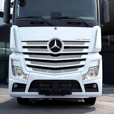 510馬力 メルセデス アクトロス 6X4 トラクター 半トレーラーと重荷を牽引する