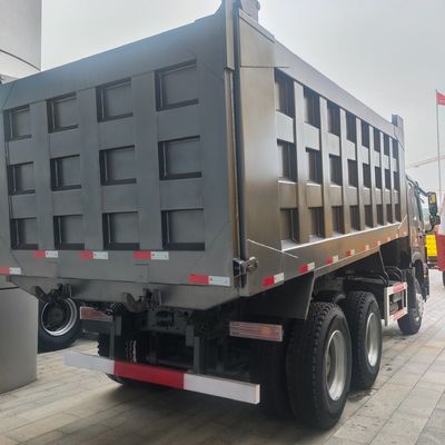 HOWO トラックとSinotruk 6*4 ダンプ トラック シャーシで輸送効率を向上させる