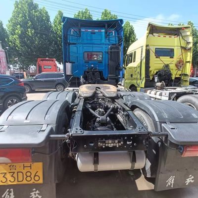 560馬力エンジンのJiefang J7 トラック ユーロ5排放基準6.8x2.5x3.8m