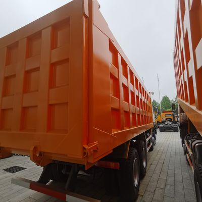 重荷用ダンパー用半トレーラー牽引トラック 6.8x2.5x3.8m 負荷容量 31-40t