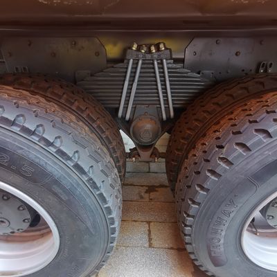 重荷用ダンパー用半トレーラー牽引トラック 6.8x2.5x3.8m 負荷容量 31-40t