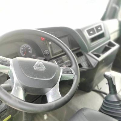 8×4駆動ホイール シノトラクの水力ステアリングを搭載したカスタマイズされた重用車